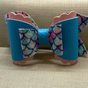 Sassy girls hair bow